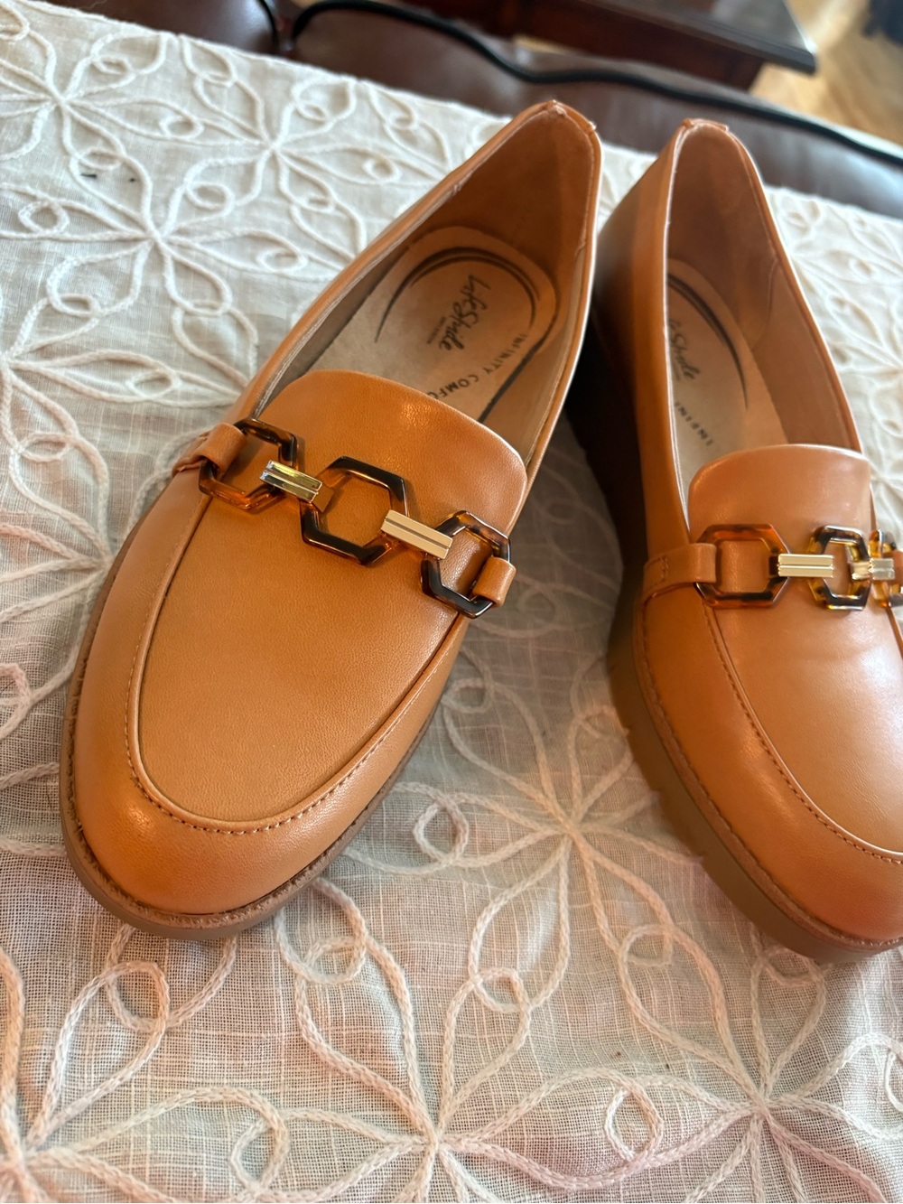 Life Stride Camel Loafer with Tortoiseshell Chain Accent